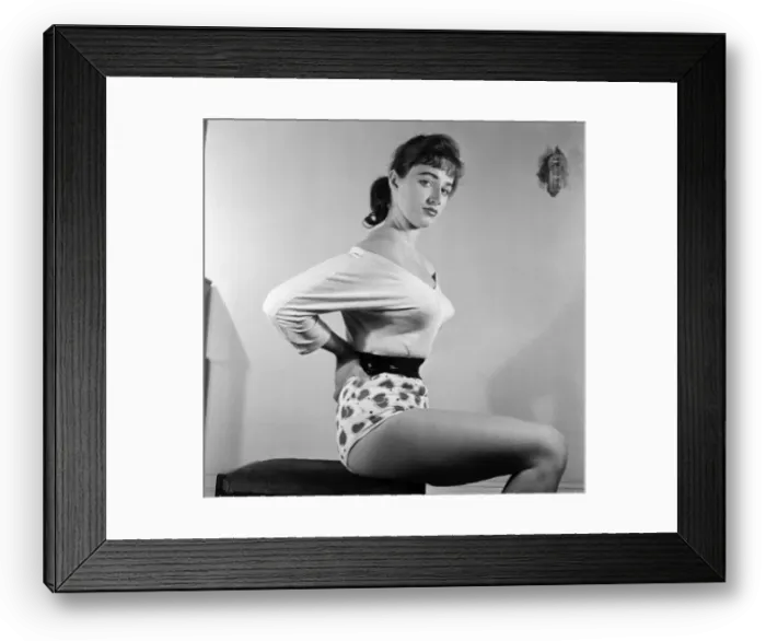 Framed Print : 17-year-old Jackie Collins from Regents Park, London. 20th October 1955 Framed Print : 17-year-old Jackie Collins from Regents Park, London. 20th October 1955