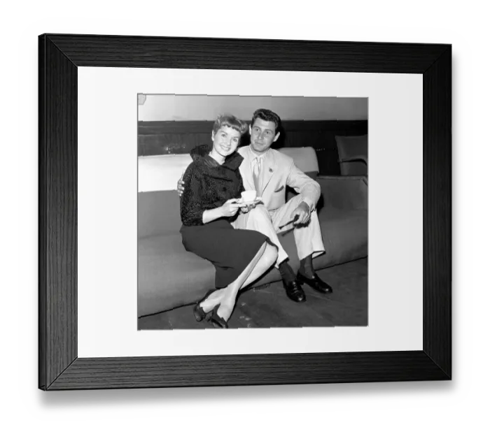 Framed Print : Eddie Fisher and his wife Debbie Reynolds who arrived over here for Mr Fisher Framed Print : Eddie Fisher and his wife Debbie Reynolds who arrived over here for Mr Fisher