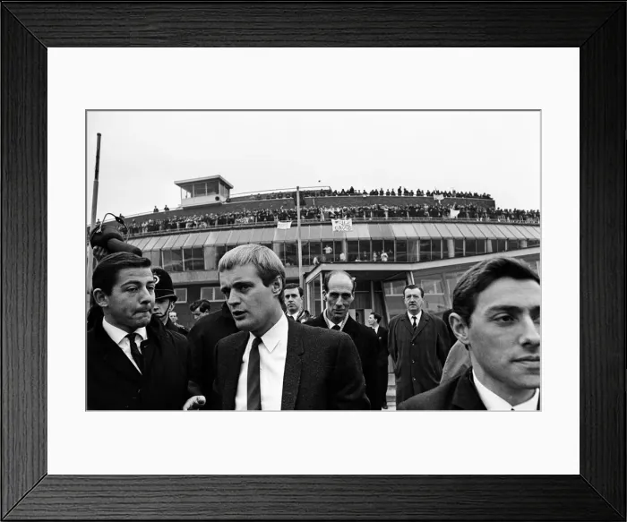 Framed Print : David McCallum, actor who plays the role of secret agent Illya Kuryakin in NBC show Framed Print : David McCallum, actor who plays the role of secret agent Illya Kuryakin in NBC show