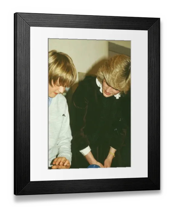 Framed Print : Princess Diana meets and greets the people of Handsworth, West Midlands