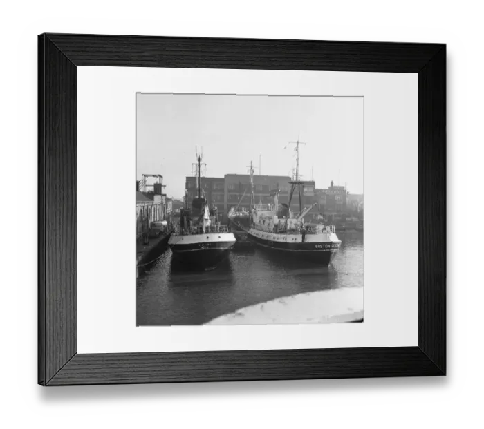 Framed Print : DB Finn (H332) (Left) seen here moored alongside The Boston Concord (GY730 Framed Print : DB Finn (H332) (Left) seen here moored alongside The Boston Concord (GY730