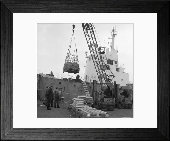 Framed Print : The Hull trawler Coriolanus seen here taking on stores in preparation for a voyage to Framed Print : The Hull trawler Coriolanus seen here taking on stores in preparation for a voyage to