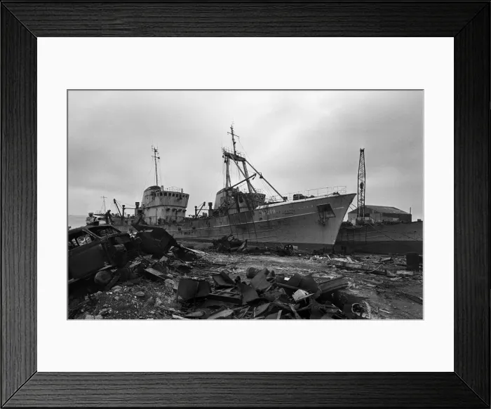 Framed Print : The sidewinder trawler Ross Altair (H 279) seen here in a Humberside breakers yard Framed Print : The sidewinder trawler Ross Altair (H 279) seen here in a Humberside breakers yard
