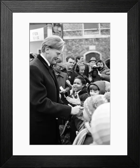 Framed Print : Michael Heseltine, Secretary of State for Defence, during his walk about in Lewisham Framed Print : Michael Heseltine, Secretary of State for Defence, during his walk about in Lewisham