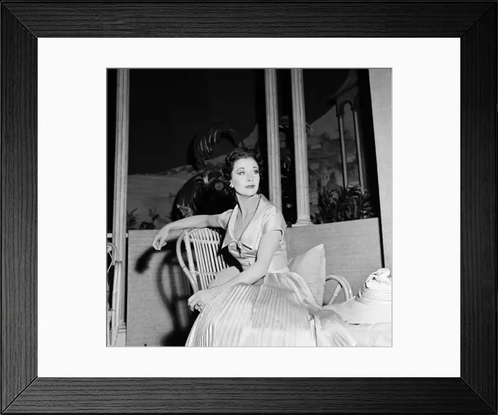 Framed Print : Vivien Leigh during rehearsals for the play South Sea Bubble, by Noel Coward
