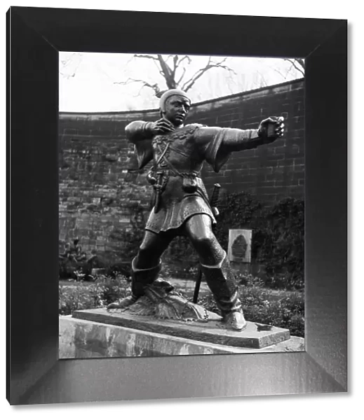 Robin Hood statue, Castle Place, Nottingham, Nottinghamshire