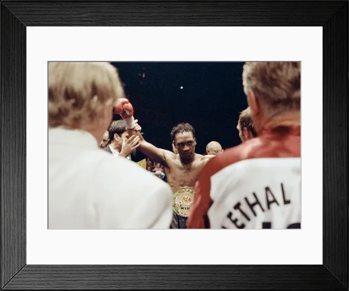 Framed Print : WBC super-middleweight title, Nigel Benn vs Lou Gent. Earls Court Exhibition Centre Framed Print : WBC super-middleweight title, Nigel Benn vs Lou Gent. Earls Court Exhibition Centre