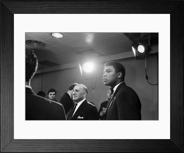Framed Print : Muhammad Ali at a press conference ahead of his rematch with Henry Cooper on 21st May Framed Print : Muhammad Ali at a press conference ahead of his rematch with Henry Cooper on 21st May