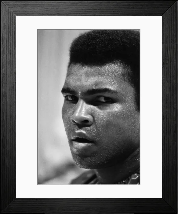 Framed Print : Muhammad Ali training at Caesars Palace ahead of his non-title fight against Britain Framed Print : Muhammad Ali training at Caesars Palace ahead of his non-title fight against Britain