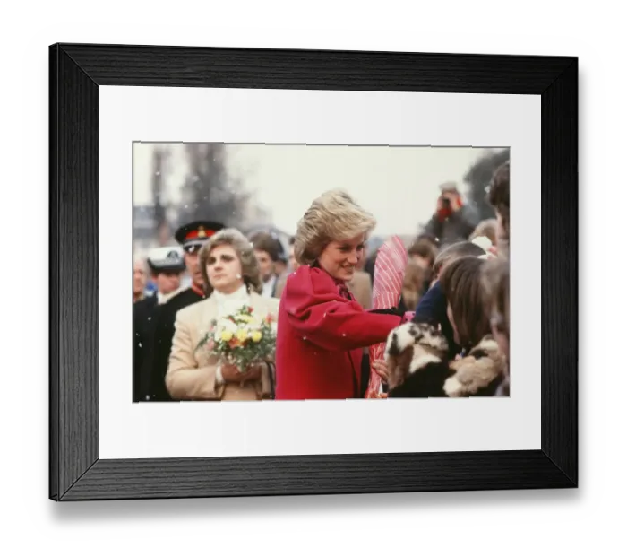 Framed Print : Princess Diana meets and greets the people of Walsall, West Midlands