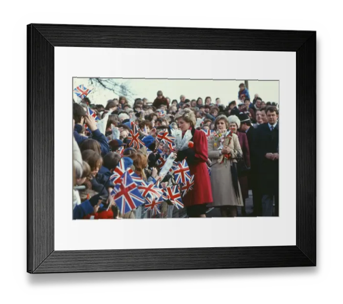 Framed Print : Princess Diana meets and greets the people of Walsall, West Midlands Framed Print : Princess Diana meets and greets the people of Walsall, West Midlands
