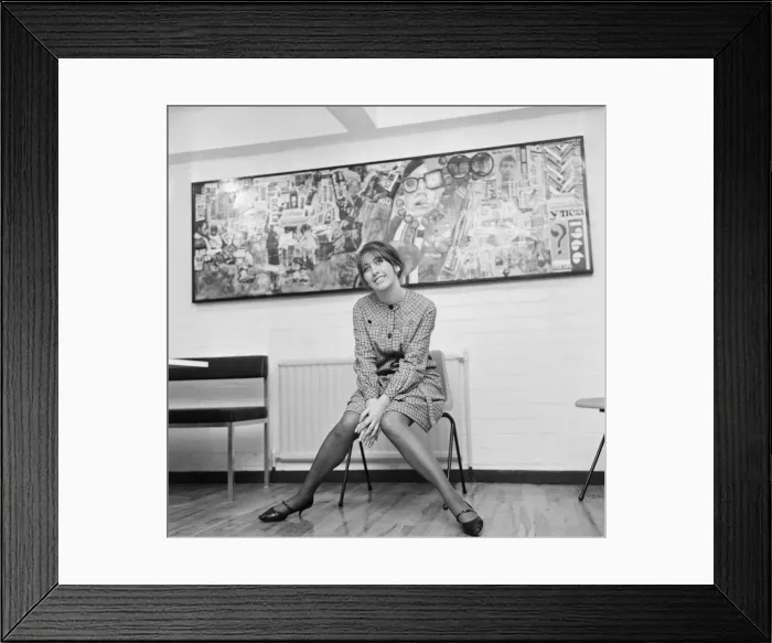 Framed Print : Jean Fairclough, Artist from Bolton, aged 24 years old, pictured with her mural