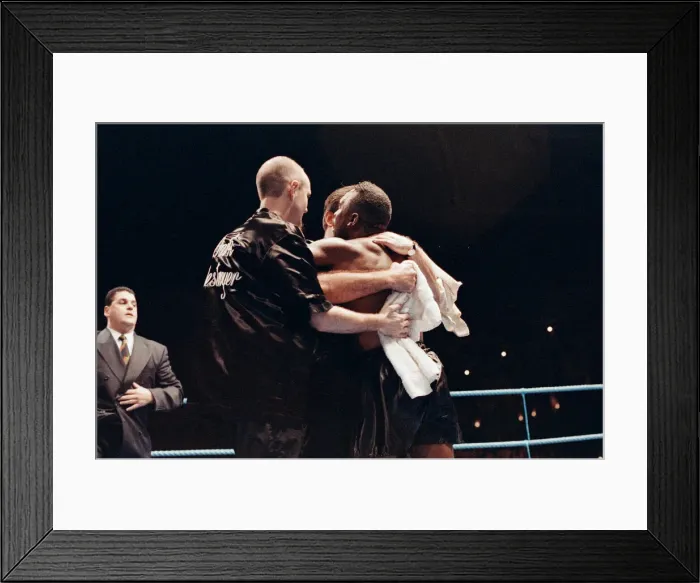 Framed Print : WBC super-middleweight title, Nigel Benn vs Nicky Piper Framed Print : WBC super-middleweight title, Nigel Benn vs Nicky Piper