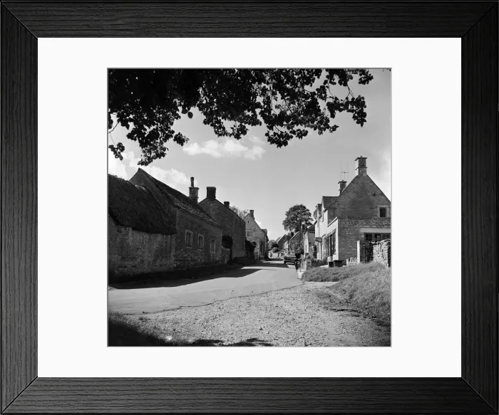 Framed Print : General scenes in Fifield, a village in Oxfordshire. 1957 Framed Print : General scenes in Fifield, a village in Oxfordshire. 1957