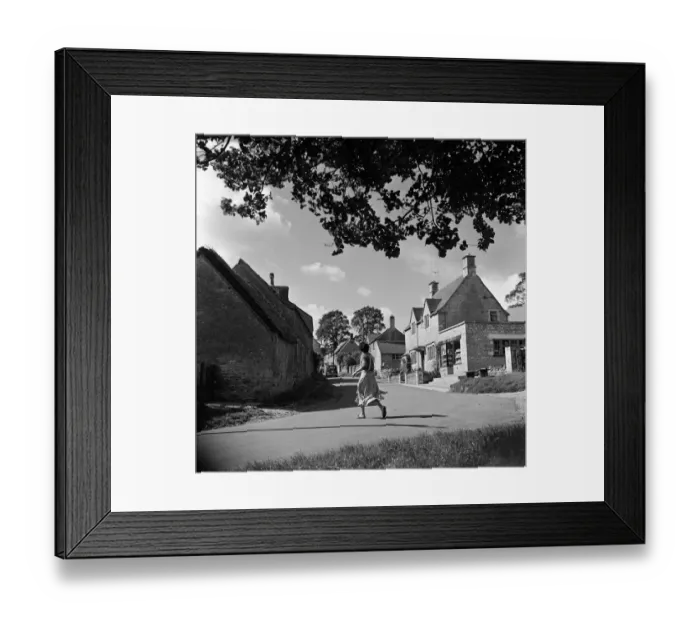 Framed Print : General scenes in Fifield, a village in Oxfordshire. 1957 Framed Print : General scenes in Fifield, a village in Oxfordshire. 1957