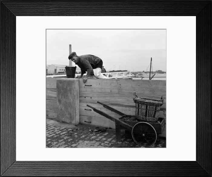 Framed Print : Great Yarmouth and Gorleston Lifeboat crew. 6th November 1959