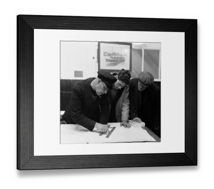 Framed Print : Great Yarmouth and Gorleston Lifeboat crew. 6th November 1959