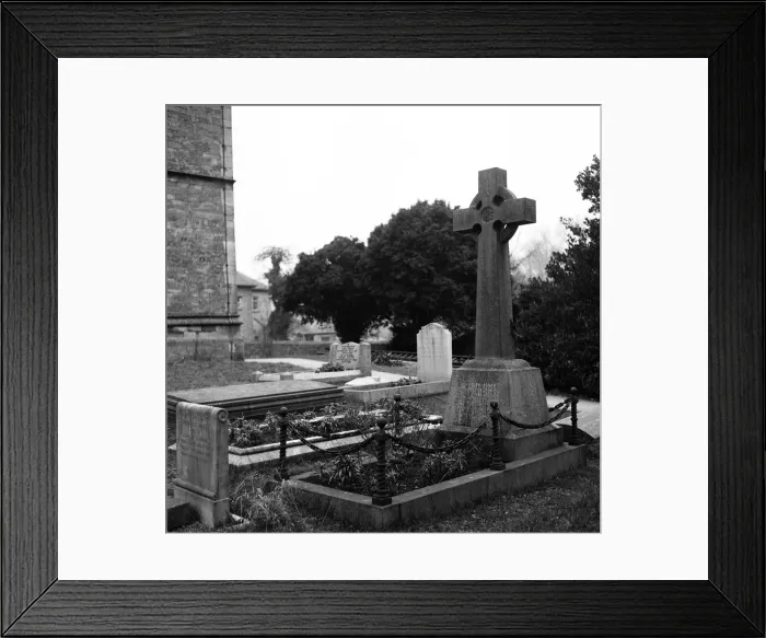 Framed Print : St Martins Church in Bladon, Oxfordshire. Burial place of members of the Churchill Framed Print : St Martins Church in Bladon, Oxfordshire. Burial place of members of the Churchill