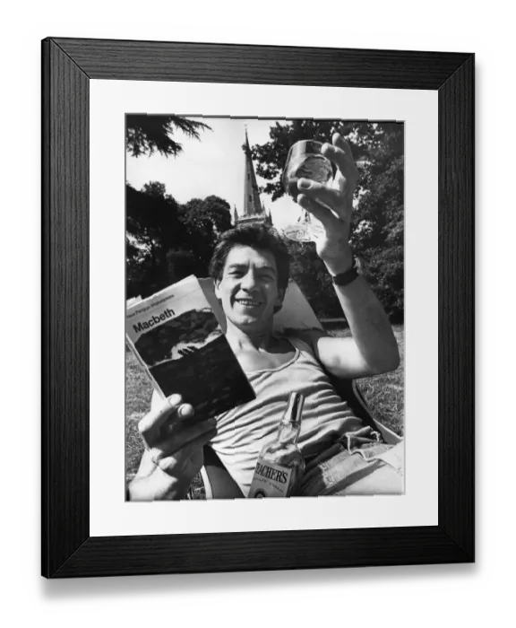 Framed Print : Ian McKellen, pictured in Stratford Upon Avon, Midlands