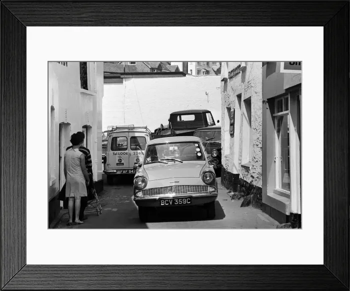 Framed Print : General scenes in Polperro, Cornwall. 13th July 1967