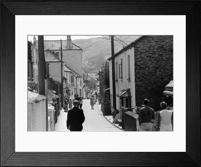 Framed Print : General scenes in Polperro, Cornwall. 13th July 1967 Framed Print : General scenes in Polperro, Cornwall. 13th July 1967