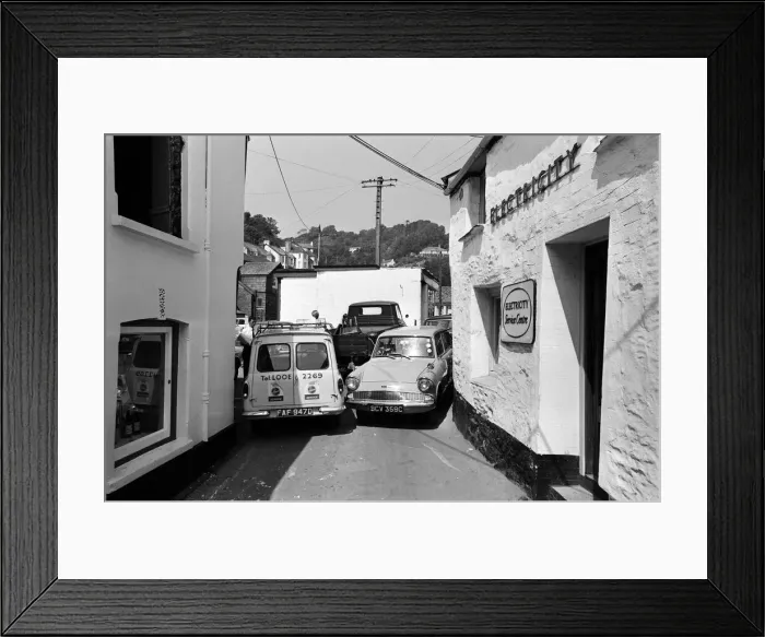 Framed Print : General scenes in Polperro, Cornwall. 13th July 1967 Framed Print : General scenes in Polperro, Cornwall. 13th July 1967
