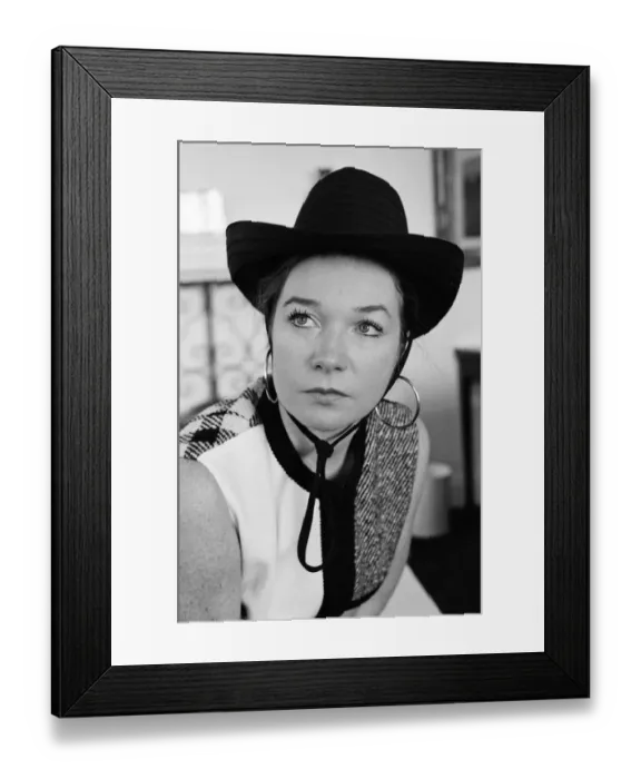 Framed Print : Actress Shirley MacLaine. 24th September 1970 Framed Print : Actress Shirley MacLaine. 24th September 1970