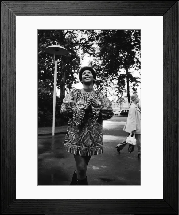 Framed Print : Aretha Franklin pictured in London, in the summer of 1970