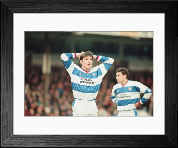 Framed Print : Reading 0-3 Manchester United, FA Cup 4th Round match at Elm Park Framed Print : Reading 0-3 Manchester United, FA Cup 4th Round match at Elm Park