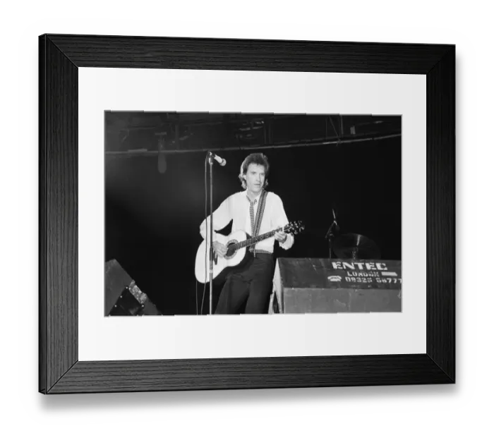 Framed Print : Ray Davies, sings as he fronts The Kinks at The Reading Festival, 1981 Framed Print : Ray Davies, sings as he fronts The Kinks at The Reading Festival, 1981