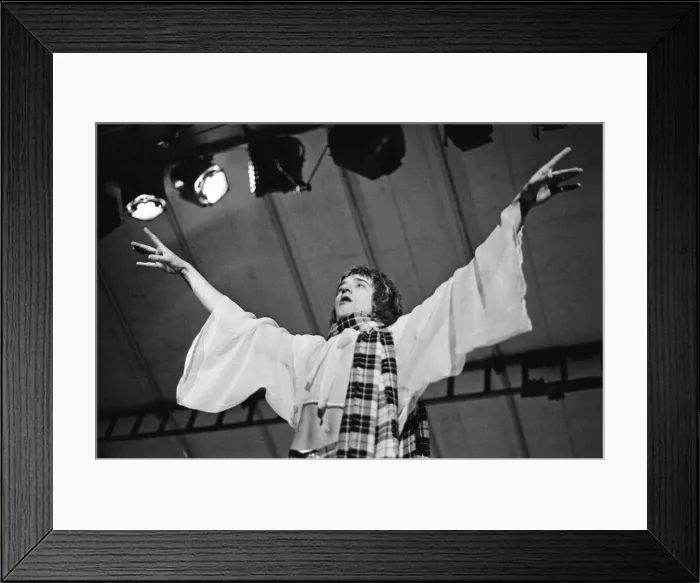 Framed Print : The Faces, featuring Rod Stewart perform at The Reading Festival on Saturday 25th August Framed Print : The Faces, featuring Rod Stewart perform at The Reading Festival on Saturday 25th August