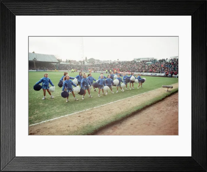 Framed Print : Reading 0-3 Manchester United, FA Cup 4th Round match at Elm Park Framed Print : Reading 0-3 Manchester United, FA Cup 4th Round match at Elm Park