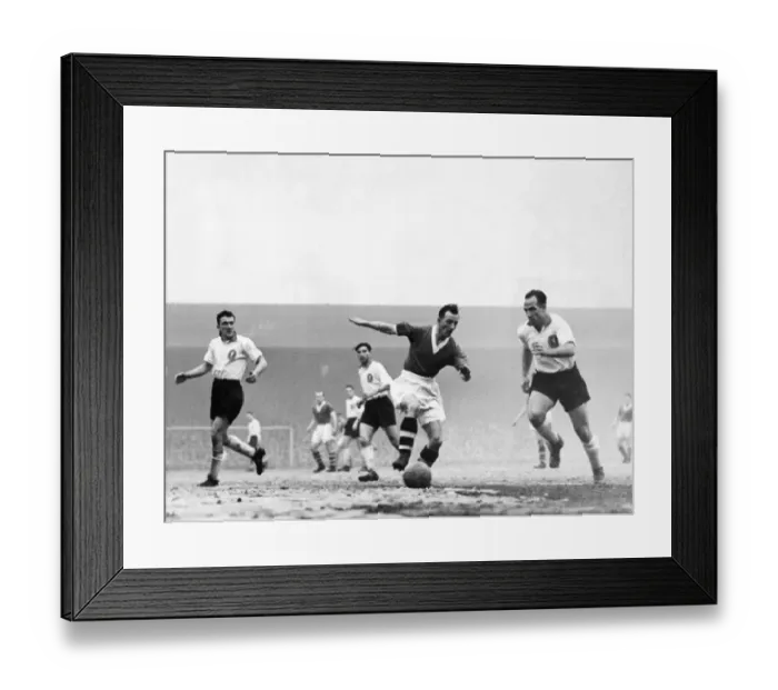 Framed Print : FA Cup Fourth Round match at Anfield. Liverpool 3 v Northampton Town 1
