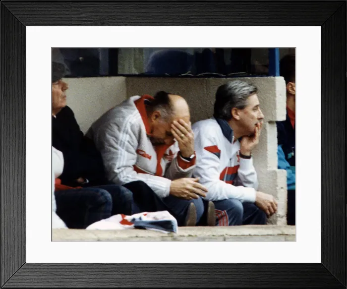 Framed Print : Ronnie Moran liverpools stand-in manager cannot bear to watch as Liverpool get