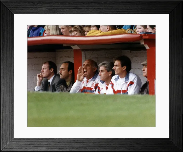 Framed Print : Liverpool FC caretaker manager Ronnie Moran shouting instructions to his players from