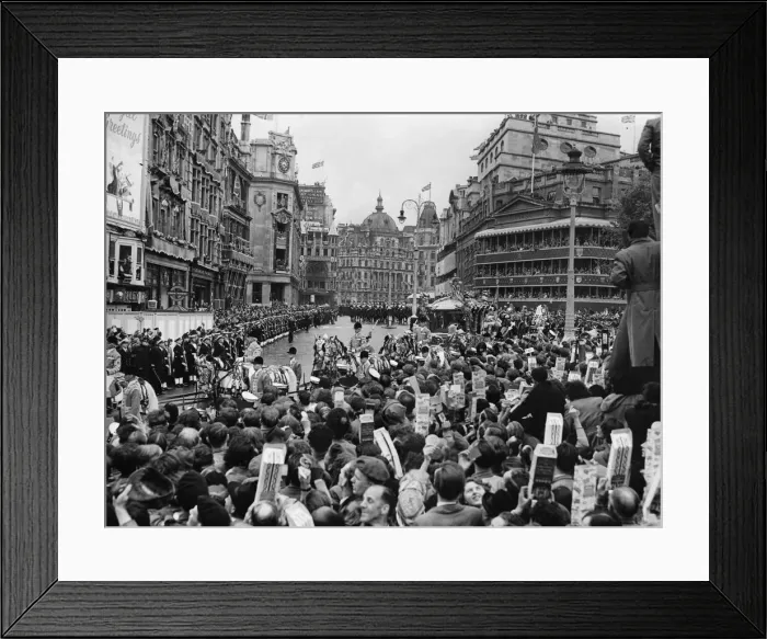 Framed Print : The Queen in the Gold State Coach passing Canada House on Trafalgar Square as she returns