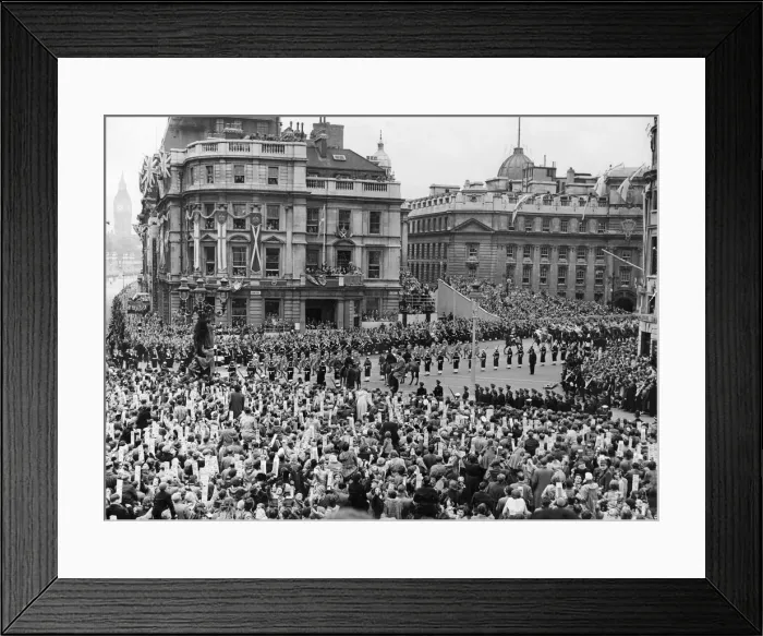 Framed Print : The head of Her Majesty Procession Five Companies of the Foot Guards Framed Print : The head of Her Majesty Procession Five Companies of the Foot Guards