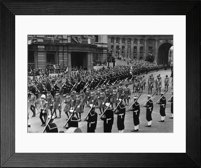 Framed Print : The head of Her Majesty Procession Five Companies of the Foot Guards Framed Print : The head of Her Majesty Procession Five Companies of the Foot Guards
