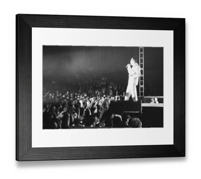 Framed Print : Frankie Goes to Hollywood, European Tour 1987, in concert at the Manchester GMex Centre Framed Print : Frankie Goes to Hollywood, European Tour 1987, in concert at the Manchester GMex Centre