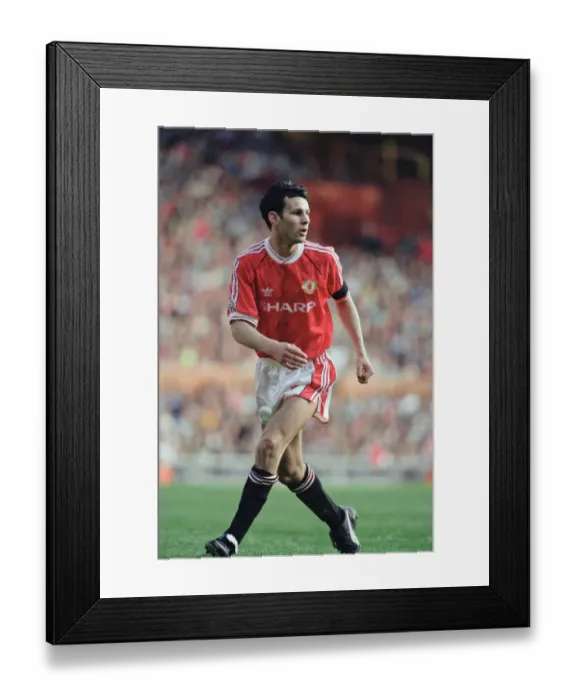 Framed Print : FA Youth Cup Final Second Leg match at Old Trafford. Manchester United 3 v Crystal