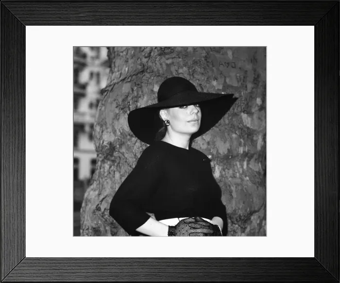 Framed Print : Mari Wilson, singer pictured circa 1983. (full name Mari Macmillan Ramsay Wilson