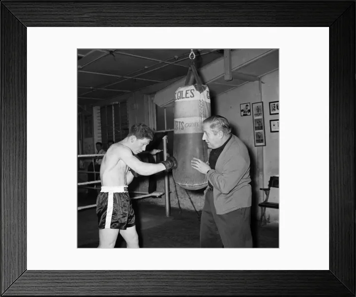Framed Print : Boxer Dennis Pleace in training. 18th April 1962
