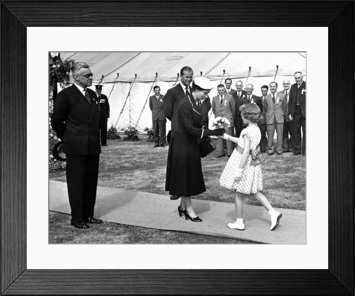 Framed Print : Queen Elizabeth II visiting Wales. The Queen with the Duke of Edinburgh Framed Print : Queen Elizabeth II visiting Wales. The Queen with the Duke of Edinburgh