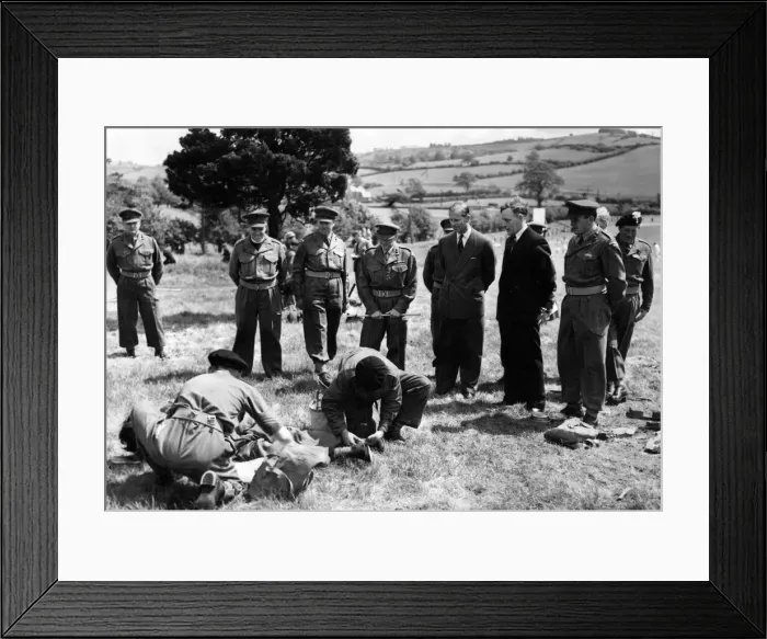 Framed Print : Prince Philip, Duke of Edinburgh watched lads of the Army Cadet Force as they demonstrate Framed Print : Prince Philip, Duke of Edinburgh watched lads of the Army Cadet Force as they demonstrate