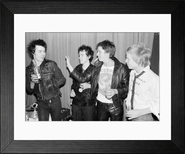 Framed Print : The Sex Pistols. 10th March 1977. London. They are back again -