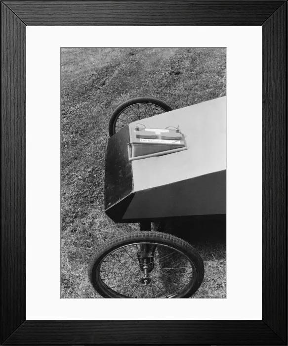 Framed Print : Lucas 2000 Electric Motor Contest. Picture shows car no: 16 Framed Print : Lucas 2000 Electric Motor Contest. Picture shows car no: 16