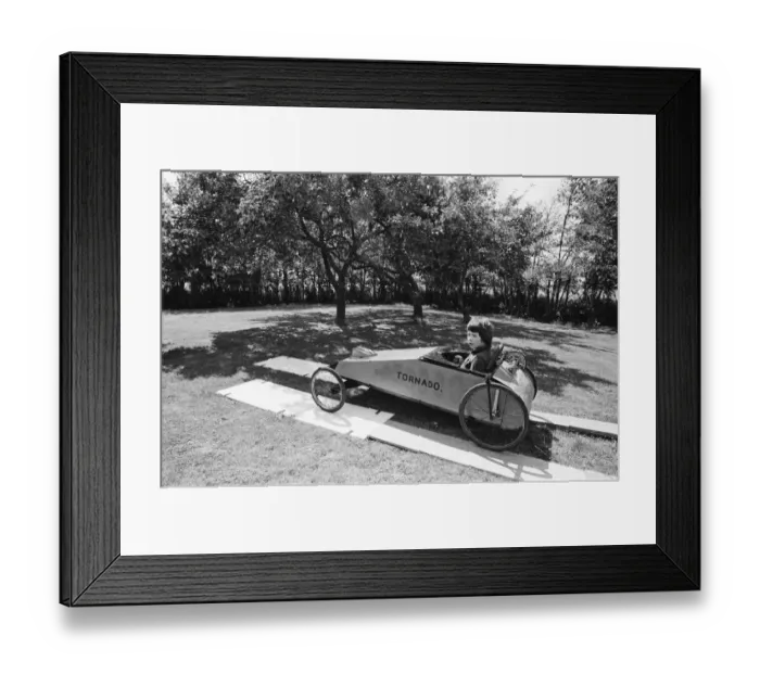 Framed Print : Lucas 2000 Electric Motor Contest. Picture shows car no: 16