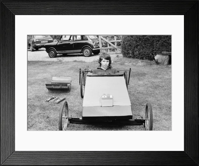 Framed Print : Lucas 2000 Electric Motor Contest. Picture shows car no: 16 Framed Print : Lucas 2000 Electric Motor Contest. Picture shows car no: 16