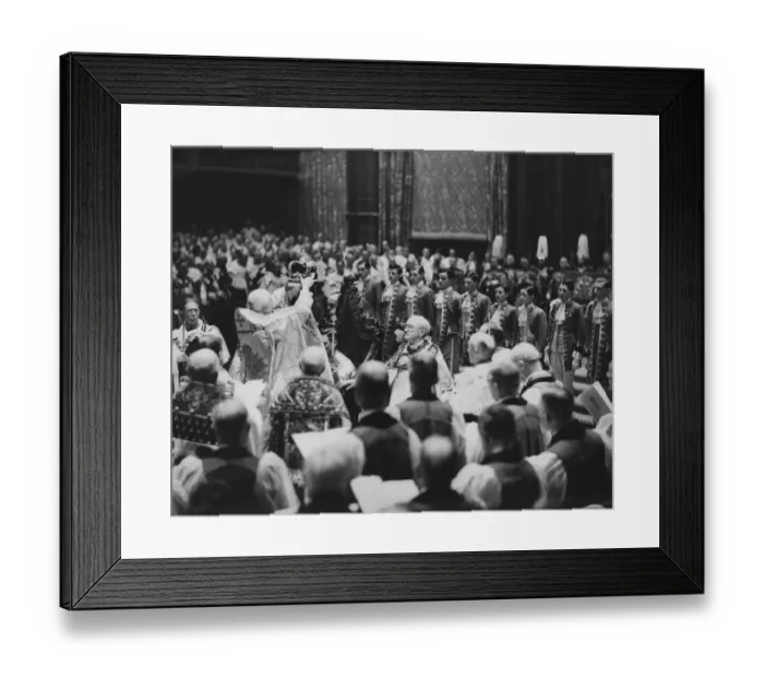 Framed Print : Cosmo Gordon Lang the Archbishop of Canterbury seen here placing the crown upon the head Framed Print : Cosmo Gordon Lang the Archbishop of Canterbury seen here placing the crown upon the head