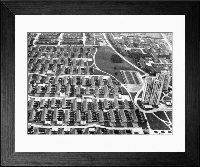 Framed Print : Aerial view of the Orchard Park Estate, Hull 10th September 1980 Framed Print : Aerial view of the Orchard Park Estate, Hull 10th September 1980